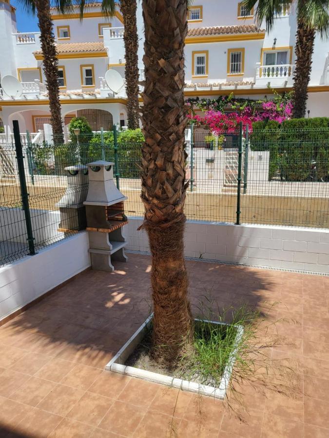 ¡Bajo Precioso Con Salida Directa A La Piscina Comunitaria En Paraiso De Vera! Exterior photo